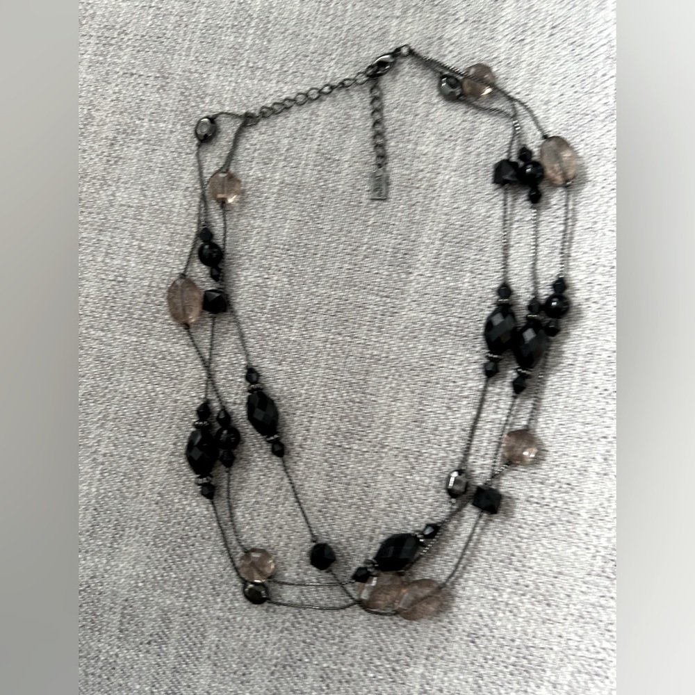 1928 3 strands statement necklace with black  and white crystal beads